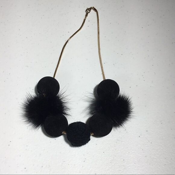 Gold Tone Statement Ball Embellishment Necklace G2 - Picture 2 of 7